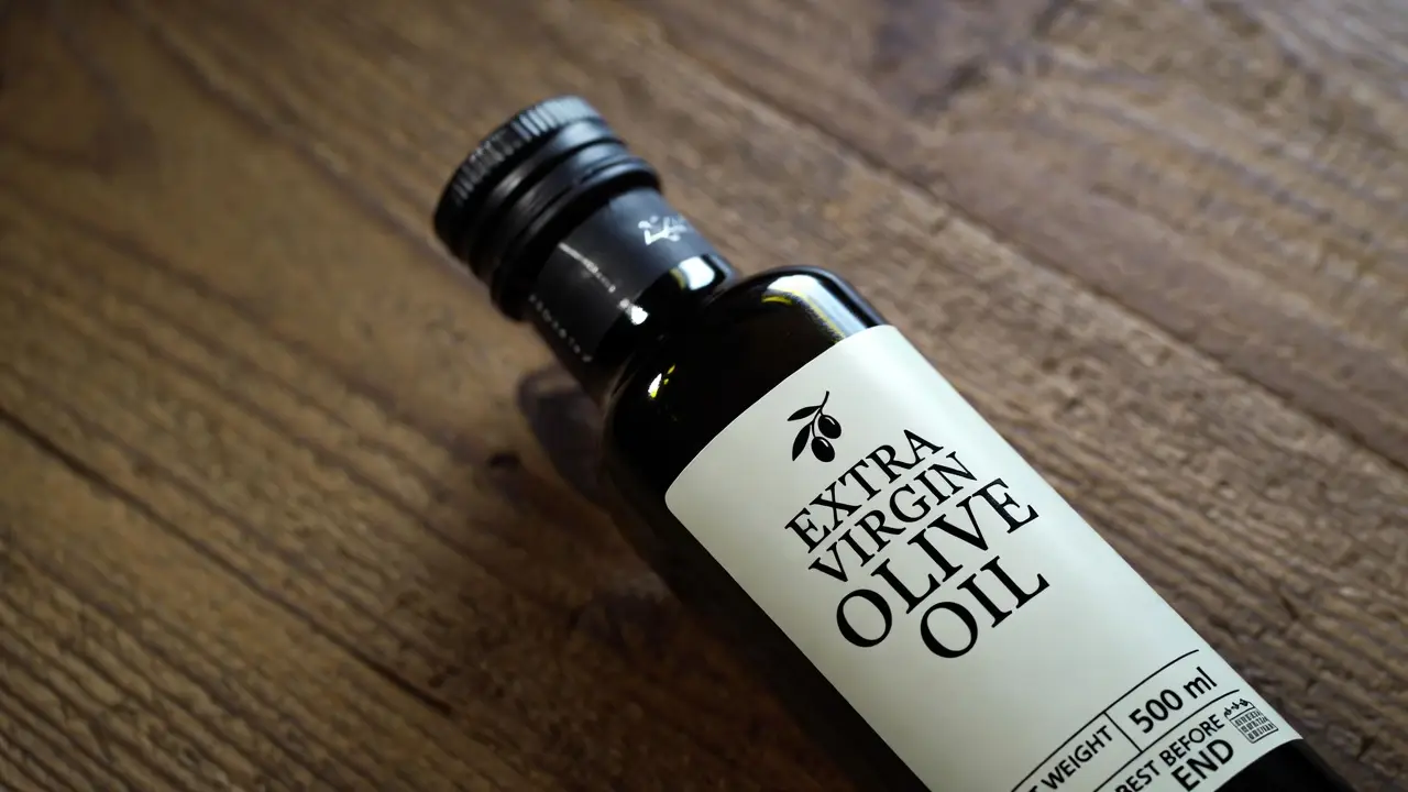 Best Extra Virgin Olive Oil in UK Supermarkets (2026): A Buyer's Guide