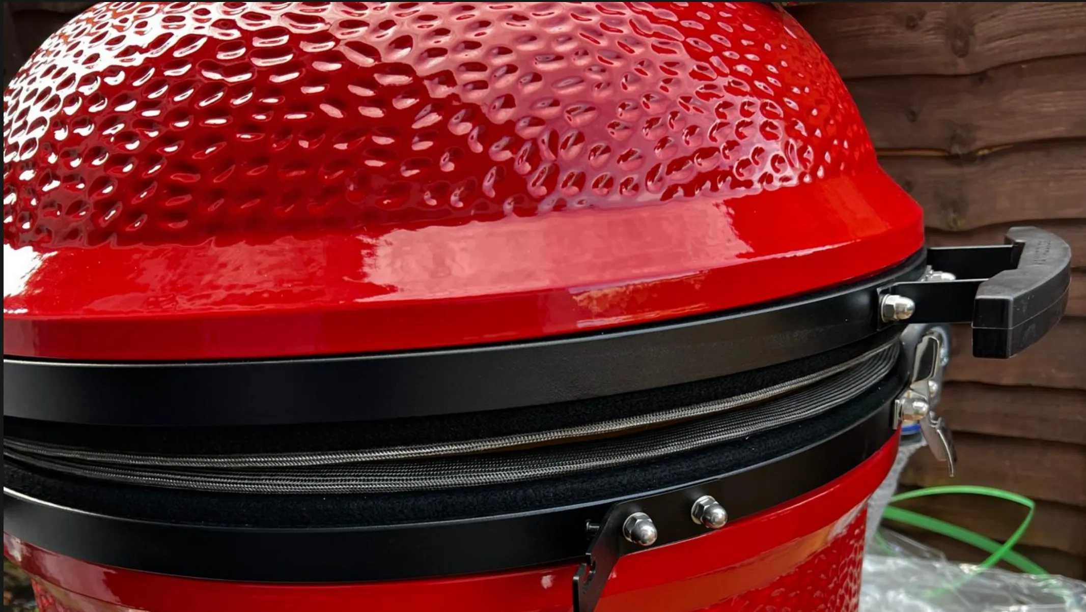 Low-Carb BBQ: A Guide to Kamado Cooking in the UK